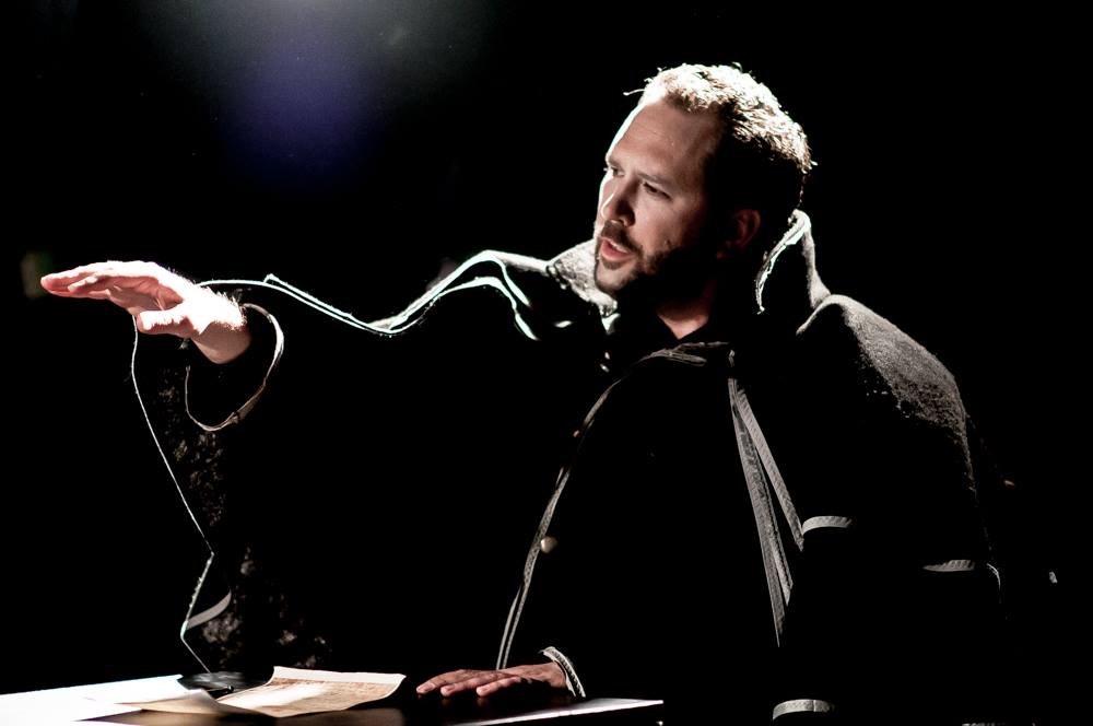 “DRACULA”—A HAUNTING MASTERPIECE, AT THEATRE LUNATICO, BERKELEY